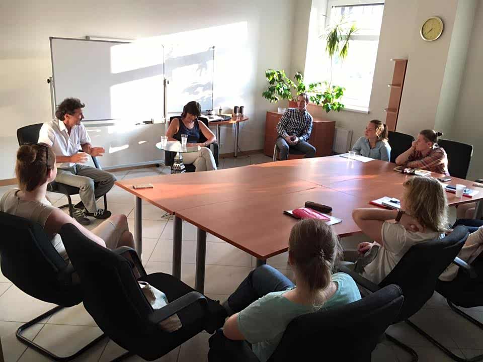 speaking clubs with native speaker